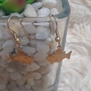 Fish Hanging Earrings Gold Toned